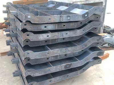 crash barrier mould