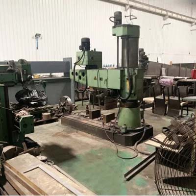 hydraulic rocker arm drilling machine