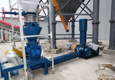 vacuum conveying system