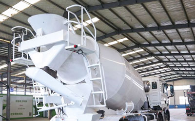 mini truck concrete mixer ladder
