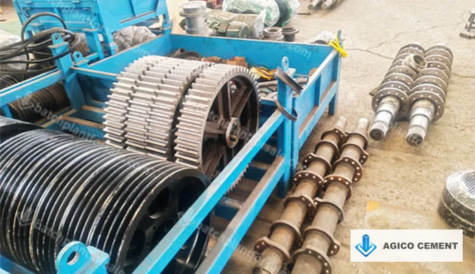 Concrete plant transmission gears and shafts prepared for assembly at the AGICO factory